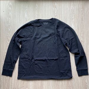 Everlane Men’s Black Long Sleeve Tee